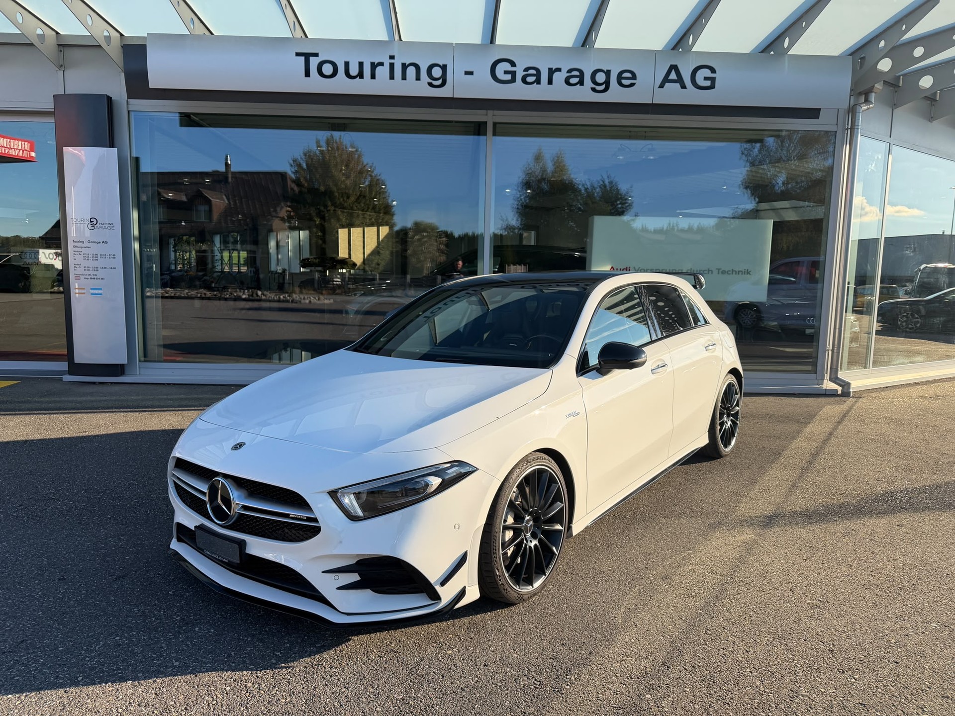 MERCEDES-BENZ A 35 AMG 4Matic Speedshift-image-0