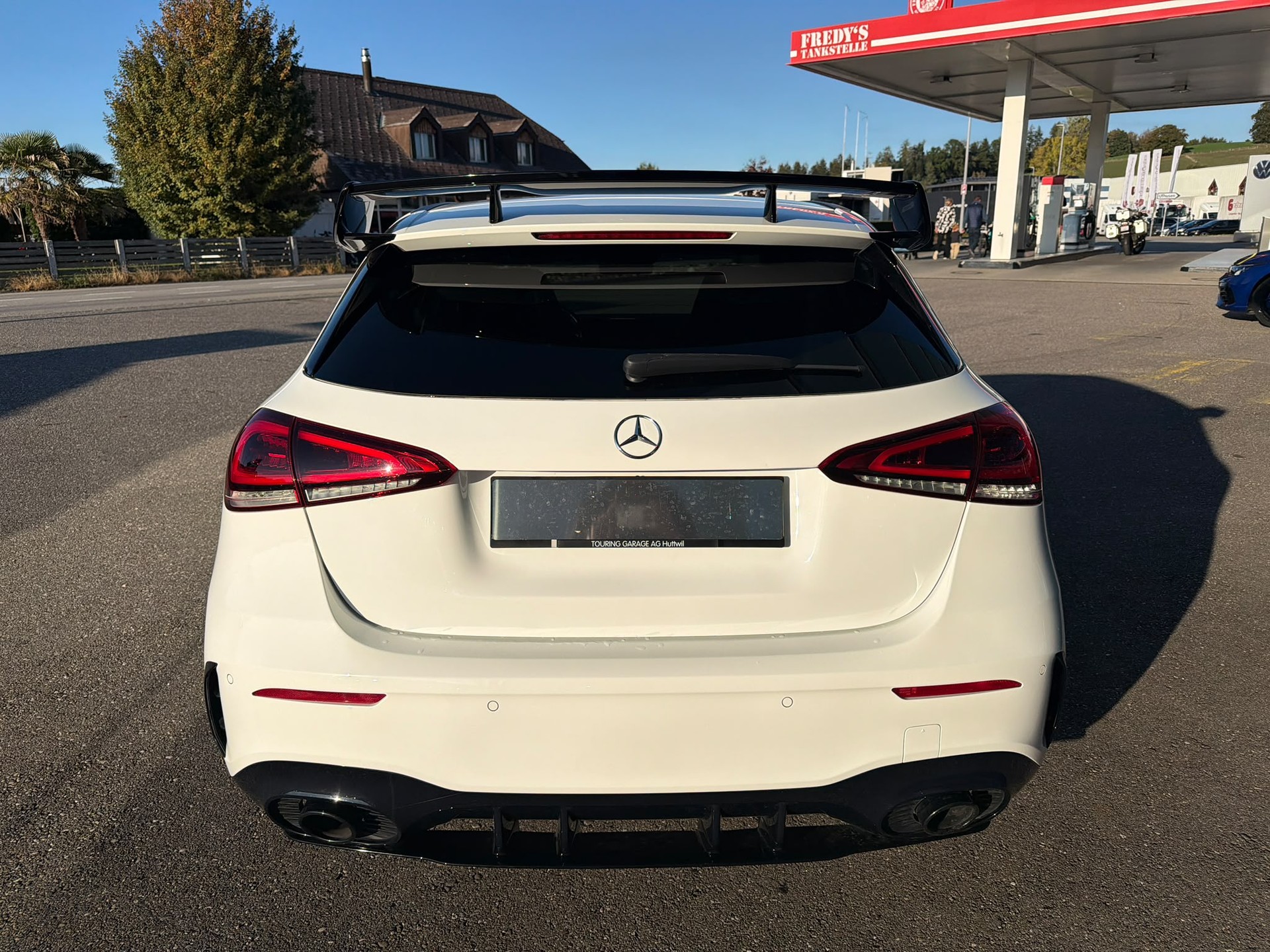 MERCEDES-BENZ A 35 AMG 4Matic Speedshift-image-3
