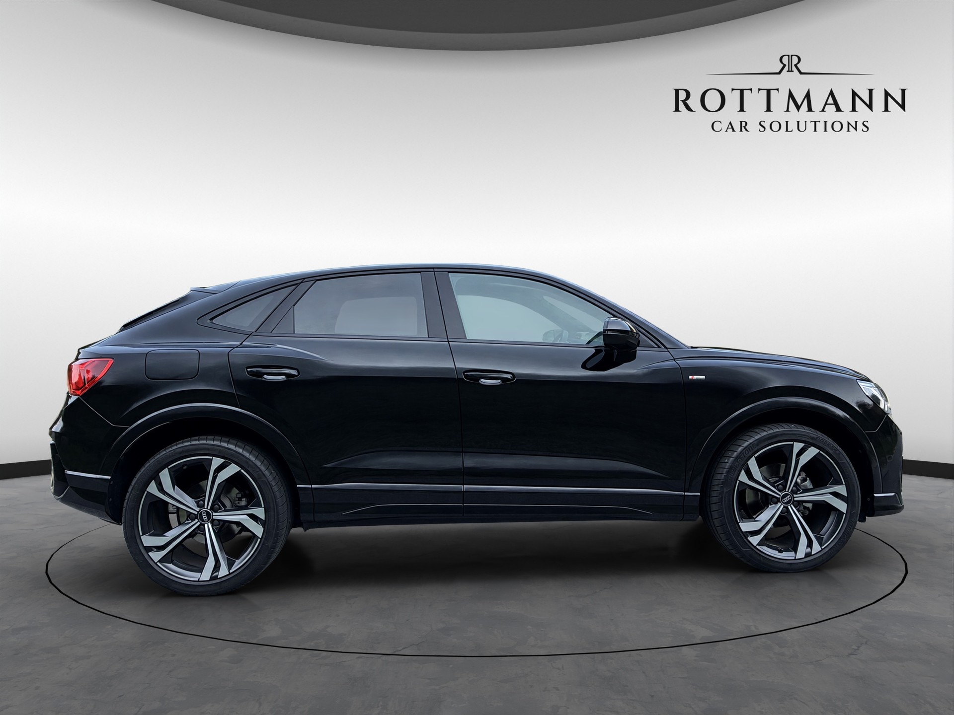 AUDI Q3 Sportback 35 TFSI S line Attraction S-tronic-image-4