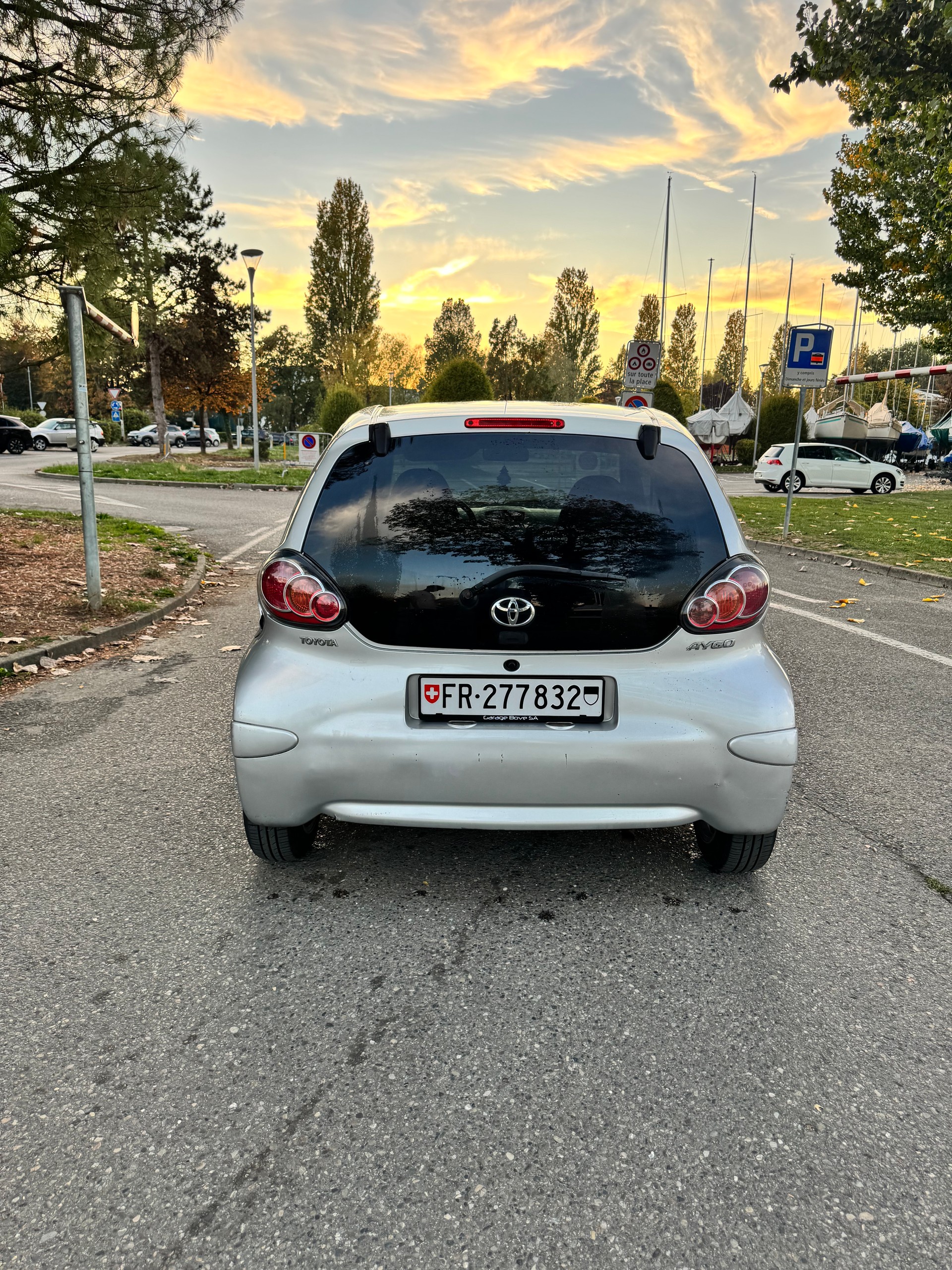 TOYOTA Aygo 1.0 Linea Terra-image-4