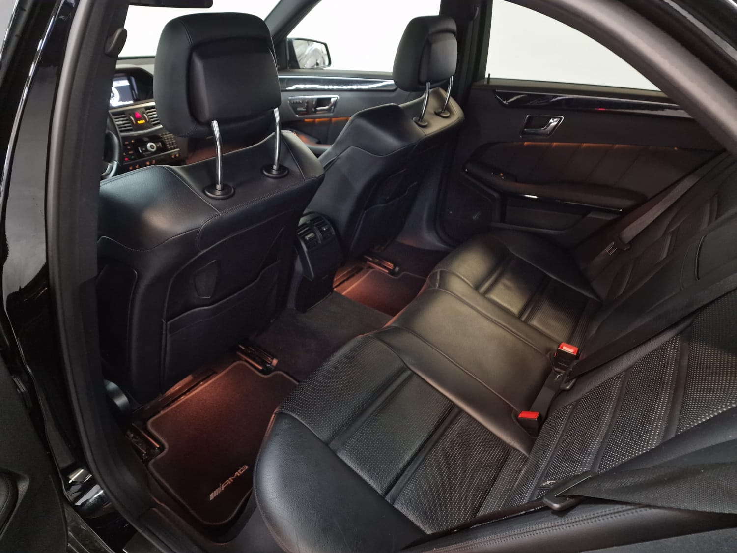 MERCEDES-BENZ E 63 AMG Speedshift MCT-image-22