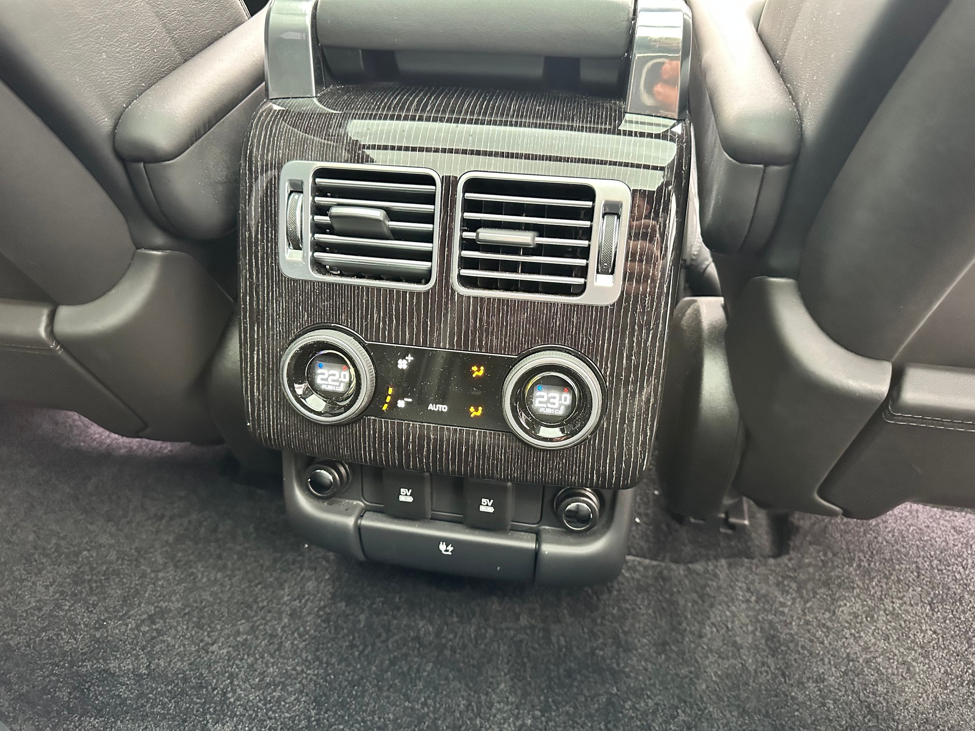 LAND ROVER Range Rover 5.0 V8 S/C AB Automatic-image-12