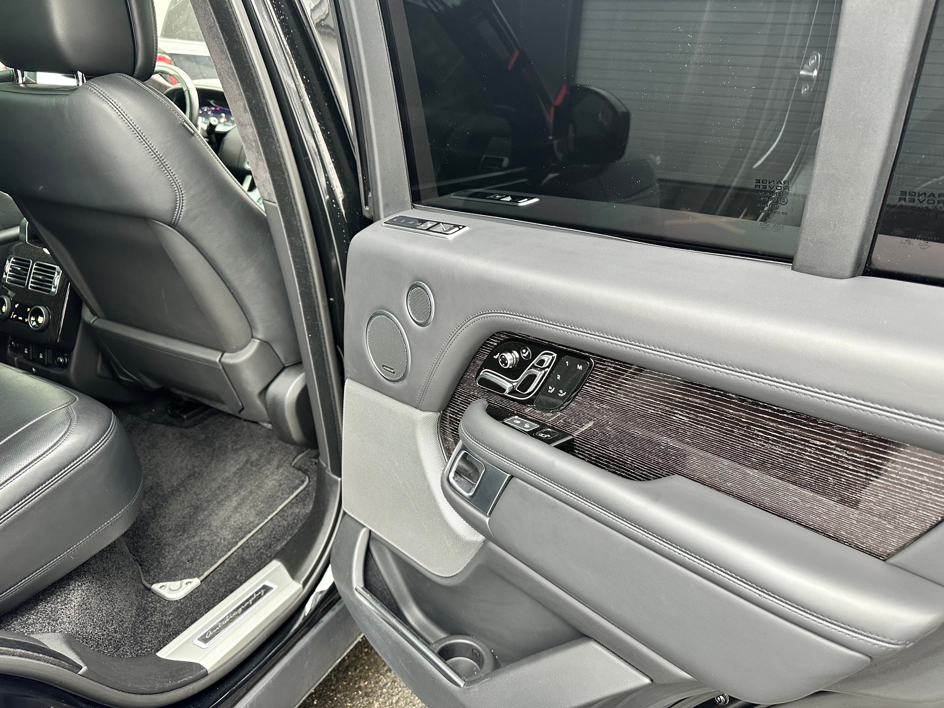 LAND ROVER Range Rover 5.0 V8 S/C AB Automatic-image-11