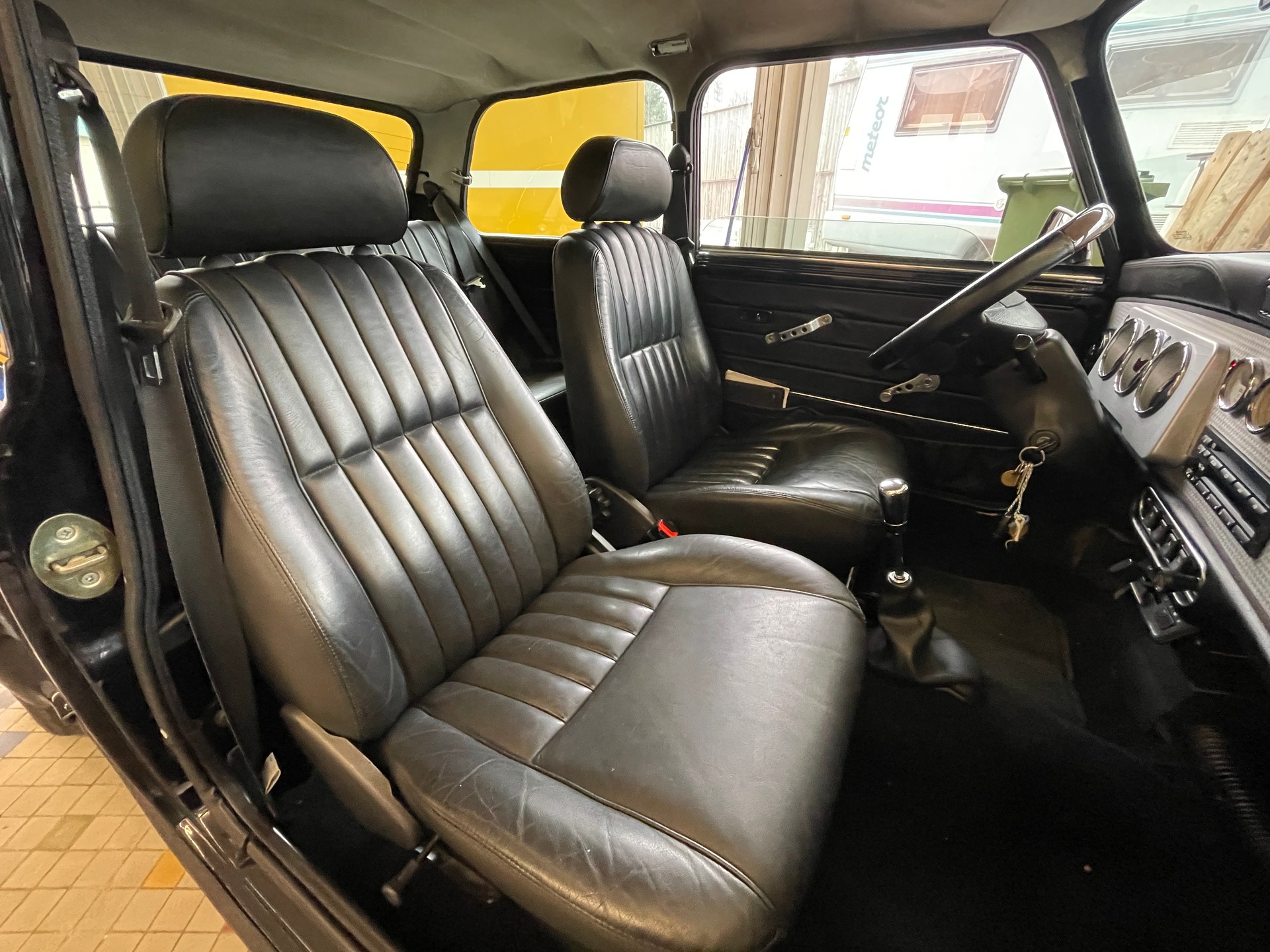 MINI 1.3i 40th Anniversary-image-20