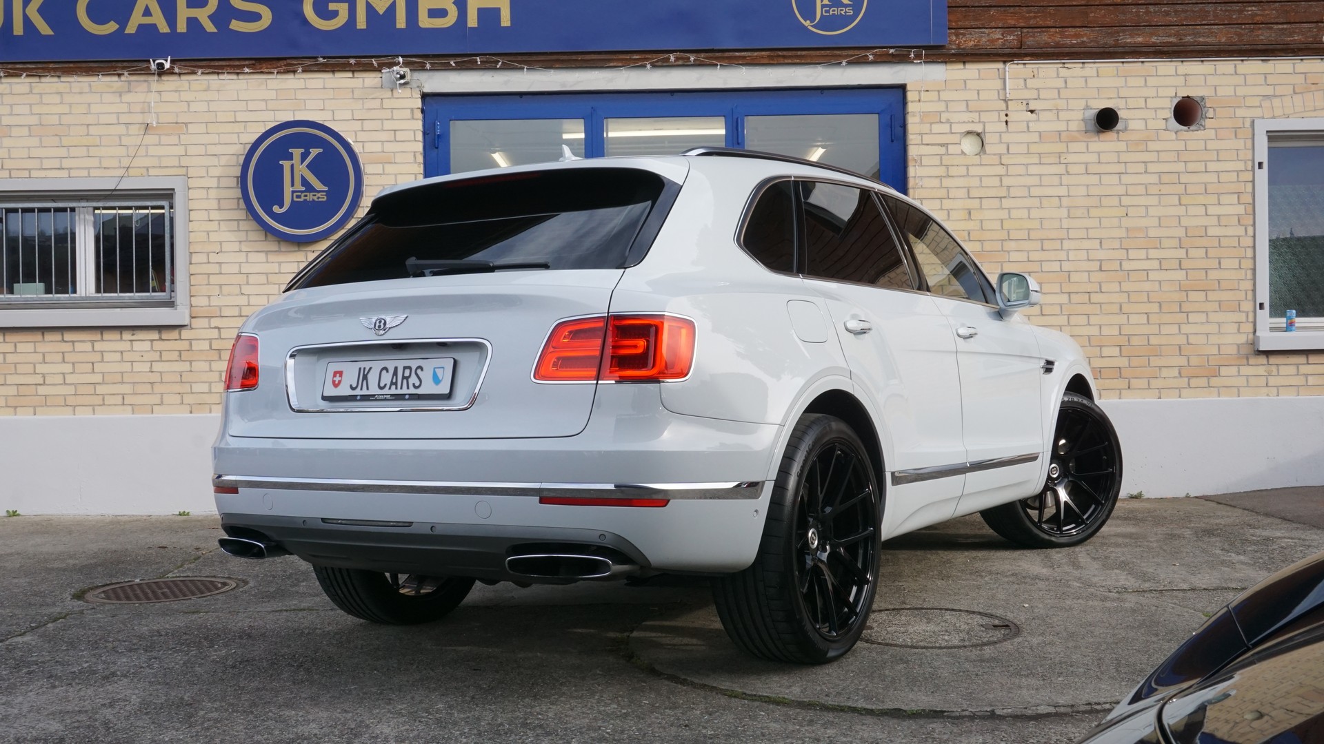 BENTLEY Bentayga W12-image-6
