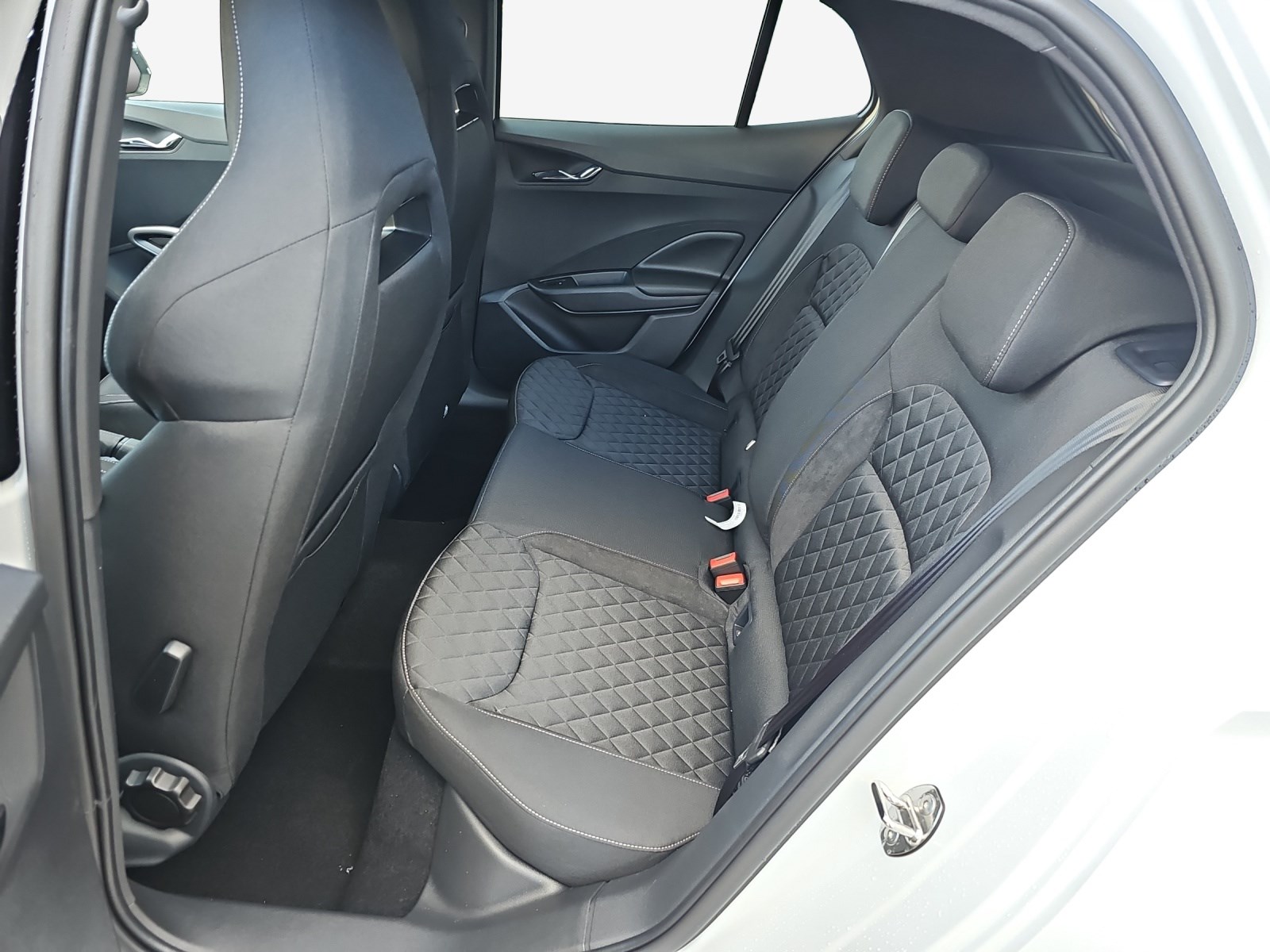 SKODA Fabia 1.0 TSI Dynamic DSG-image-11