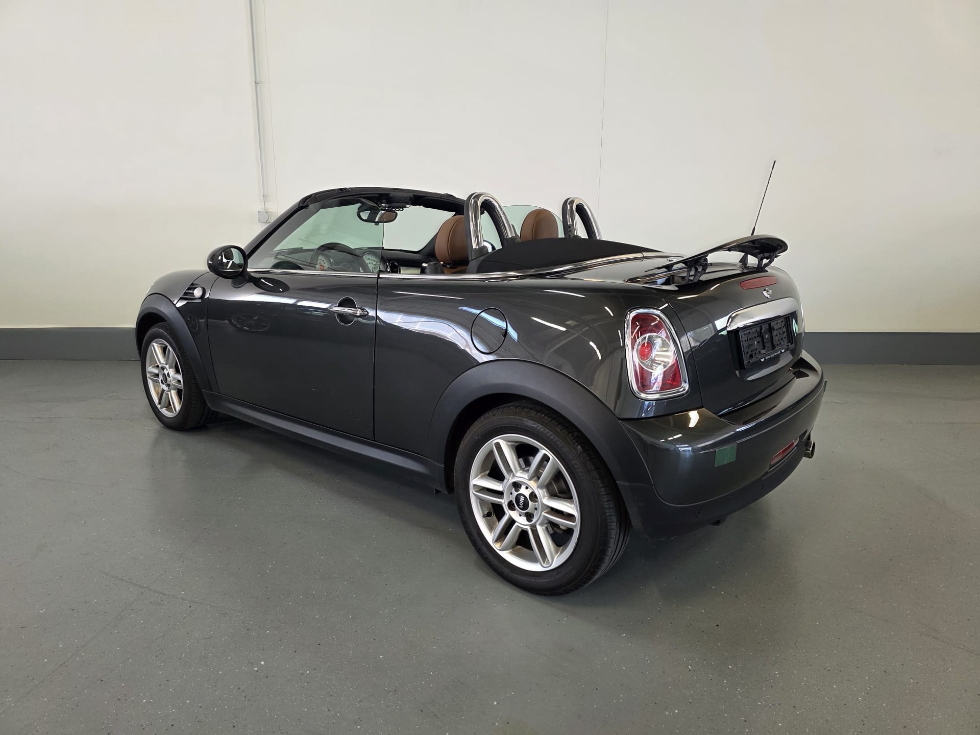 MINI Cooper Roadster-image-11