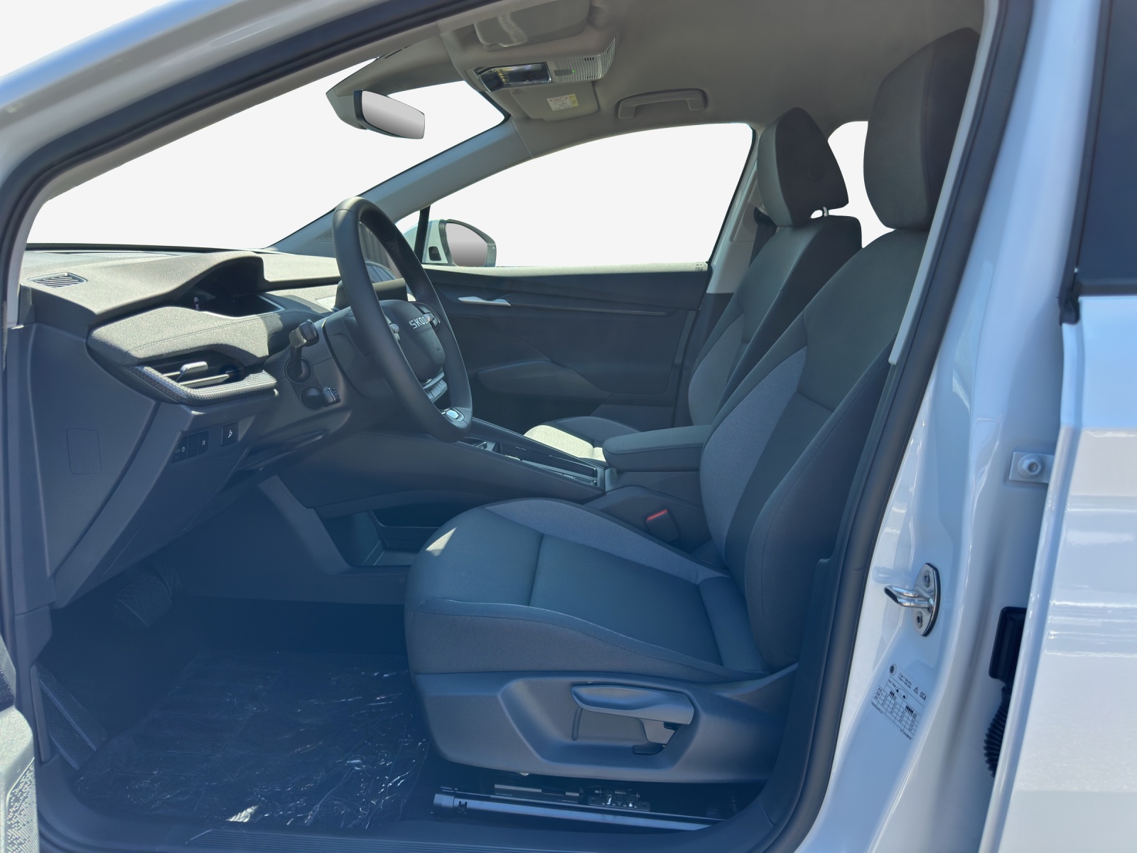 SKODA Elroq 60-image-8