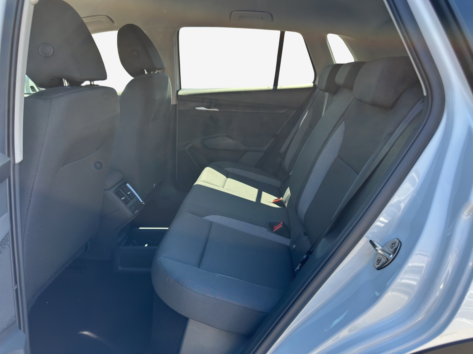 SKODA Elroq 60-image-12