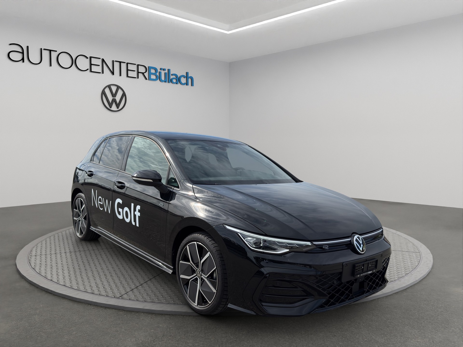 VW Golf 1.5 e TSI mHEV R-Line DSG-image-1