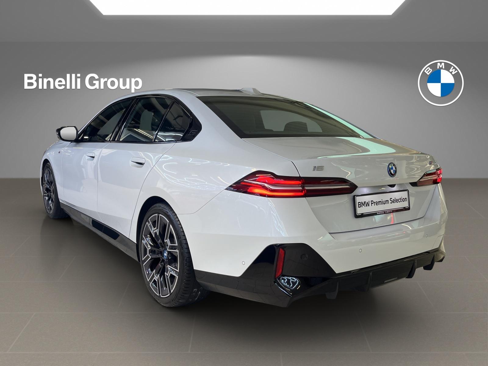 BMW i5 M60 xDrive-image-2