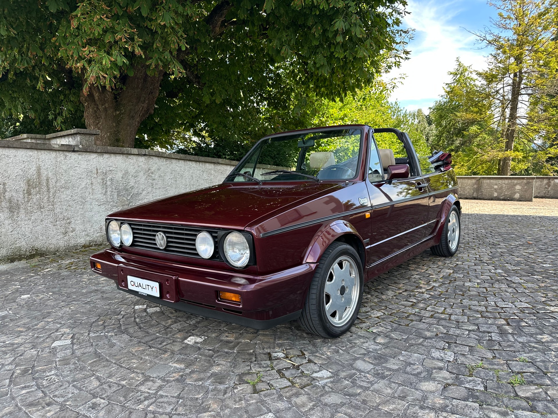 VW Golf Cabriolet 1800 (GL) Karmann Classic Line / Ab MFK /Frisch ab Service / Leder / elektrisches Verdeck / Sitzheizung-image-0