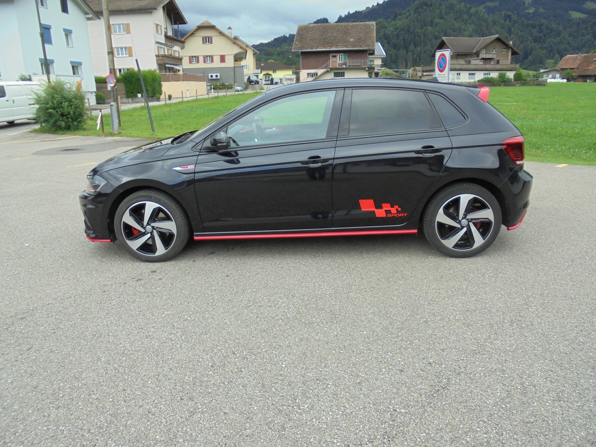 VW Polo 2.0 TSI GTI-image-6