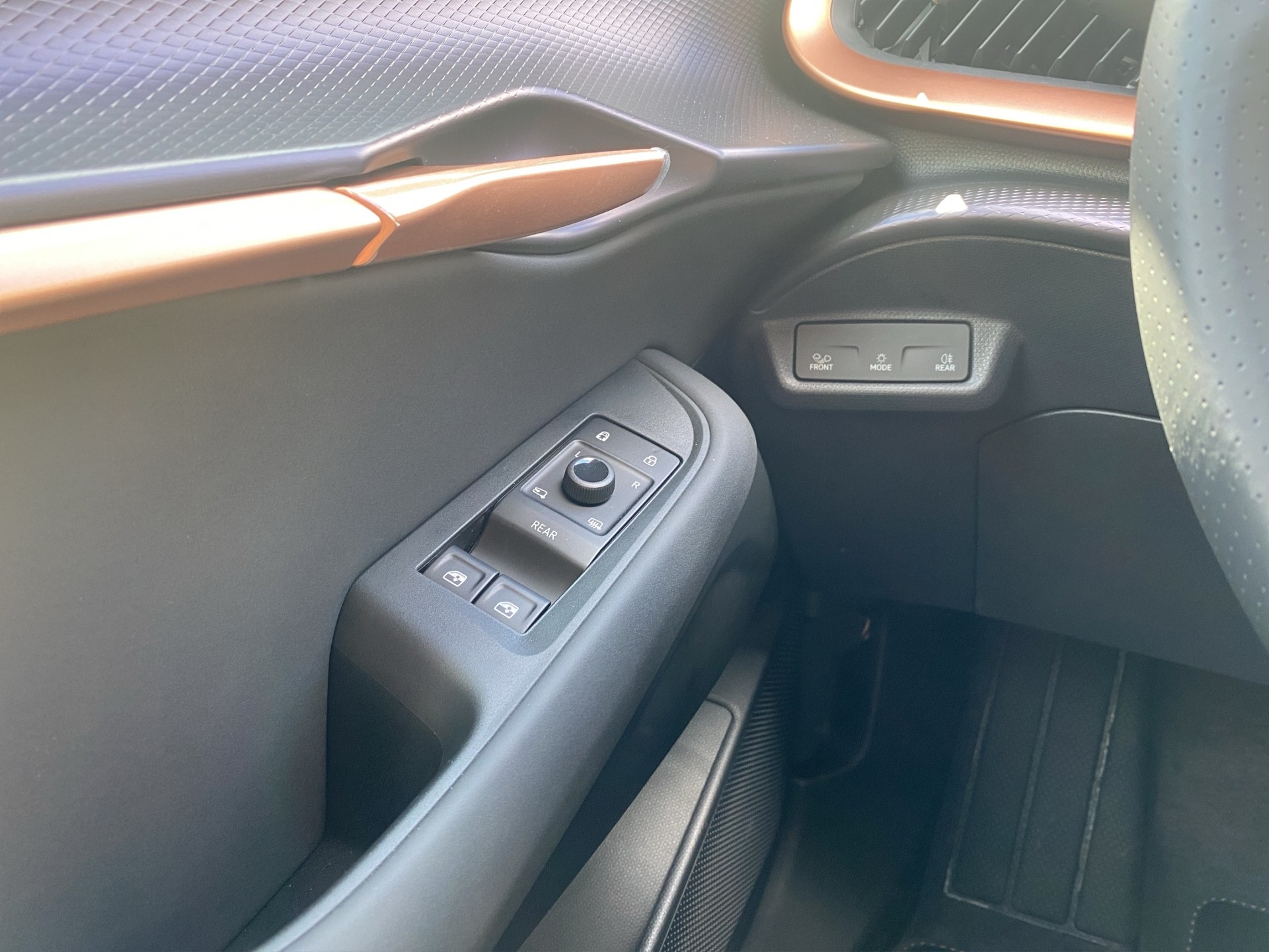 CUPRA Tavascan 77 kWh Edge 4D-image-19