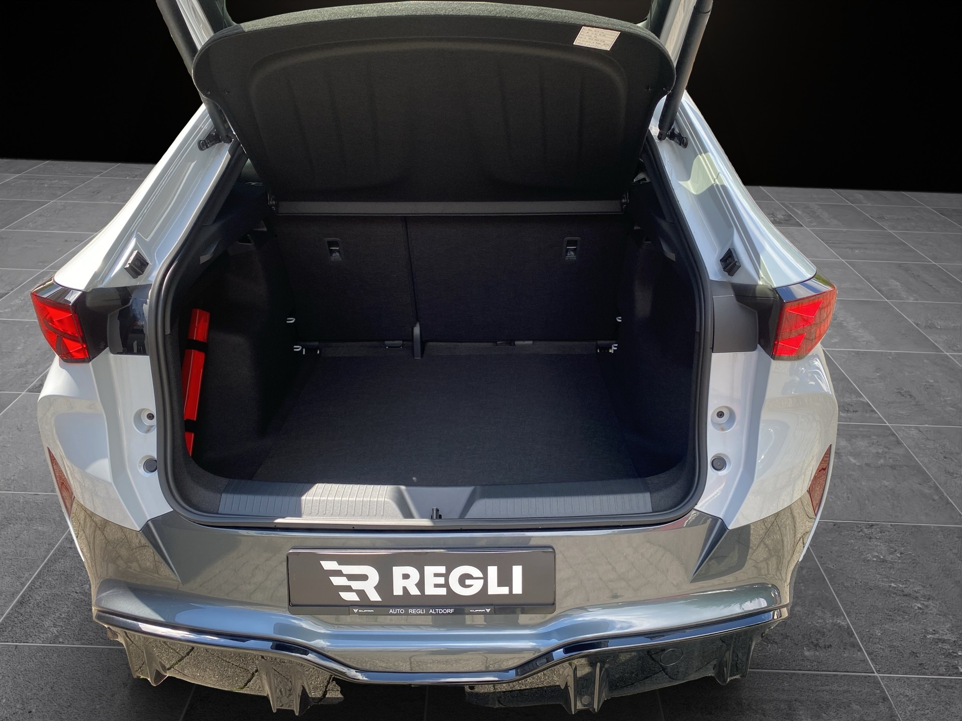 CUPRA Tavascan 77 kWh Edge 4D-image-20
