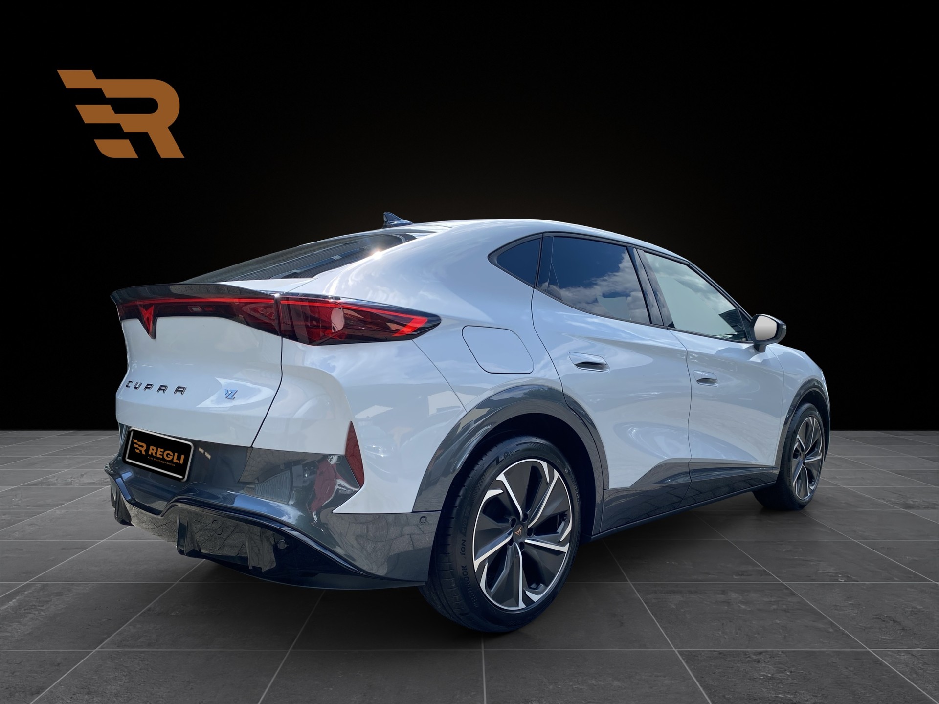 CUPRA Tavascan 77 kWh Edge 4D-image-4