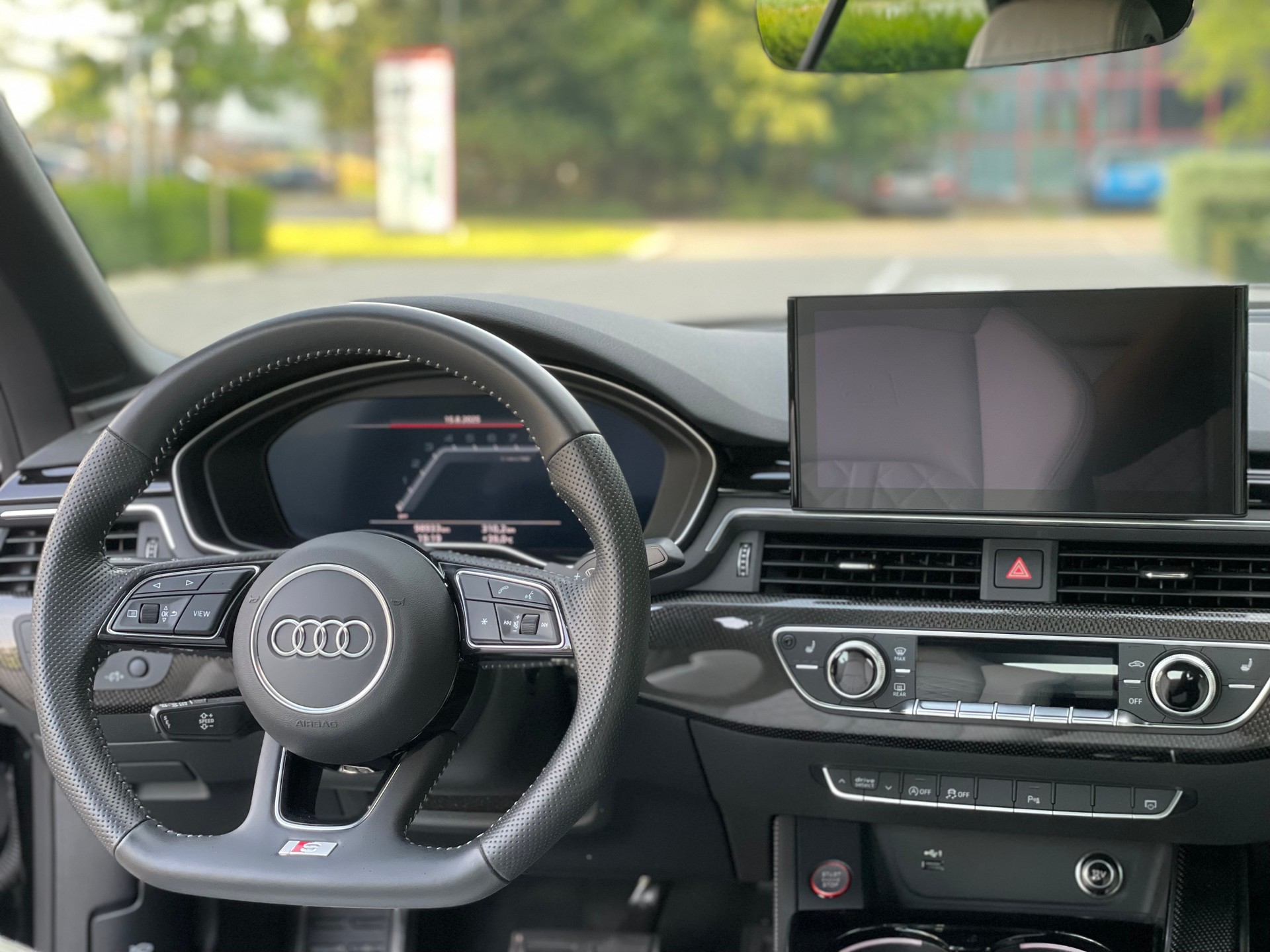 AUDI S5 Cabriolet 3.0 TFSI quattro tiptronic-image-11