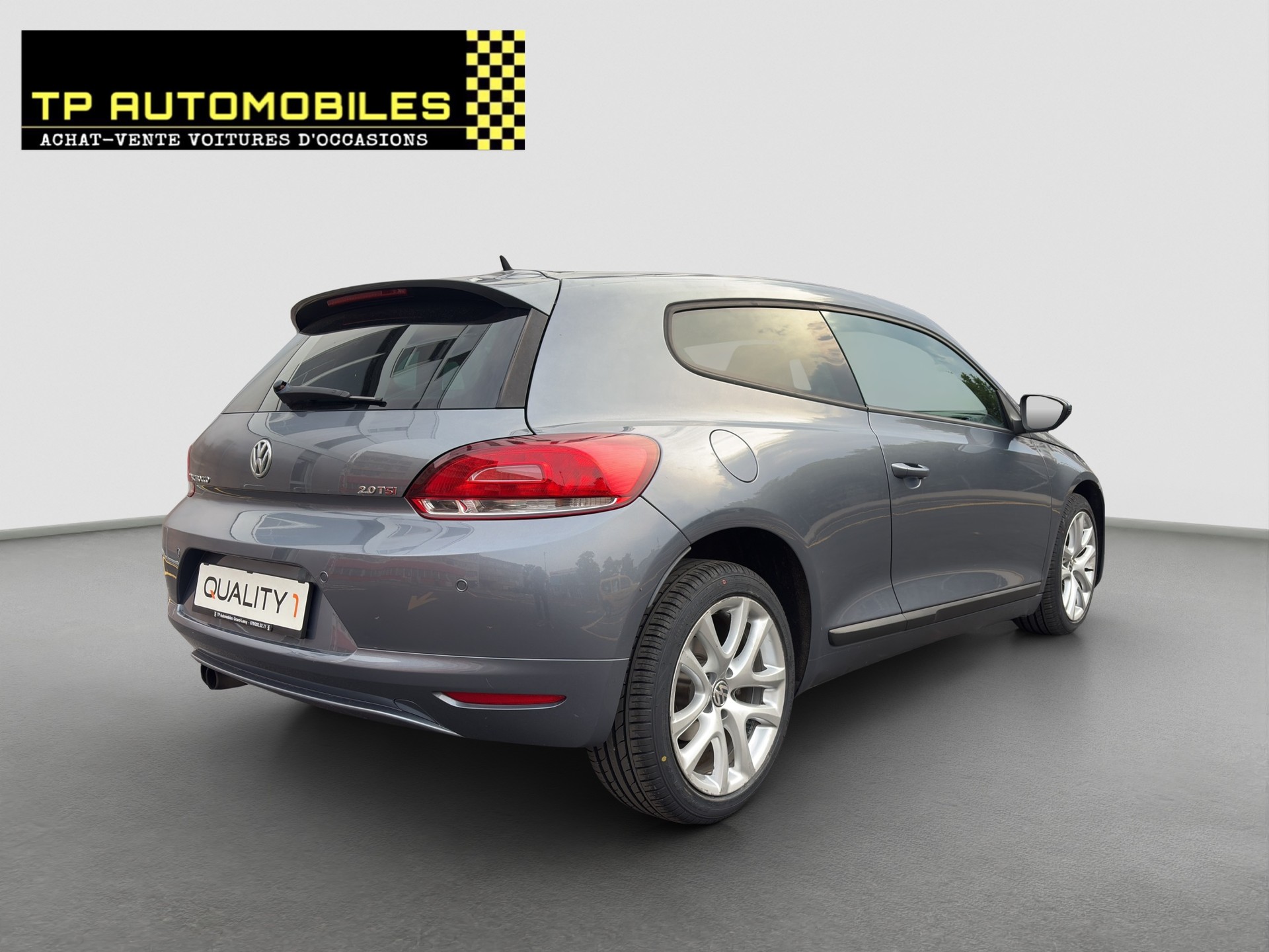 VW Scirocco 2.0 TSI-image-4