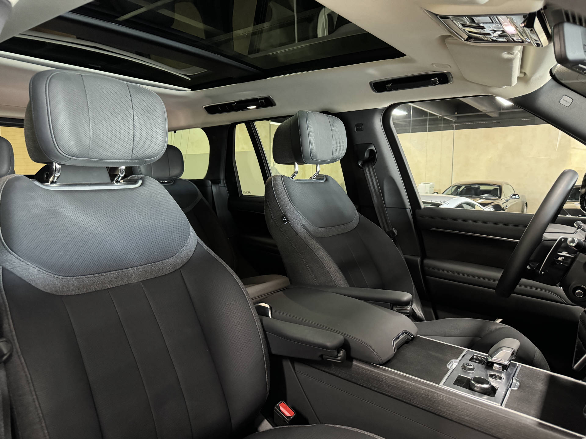 LAND ROVER Range Rover D350 3.0D I6 MHEV HSE Automatic-image-12