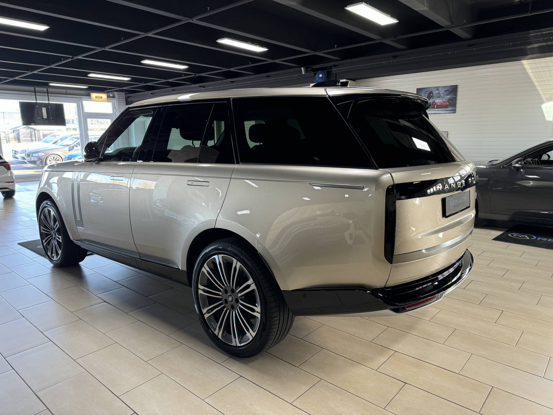 LAND ROVER Range Rover D350 3.0D I6 MHEV HSE Automatic-image-7