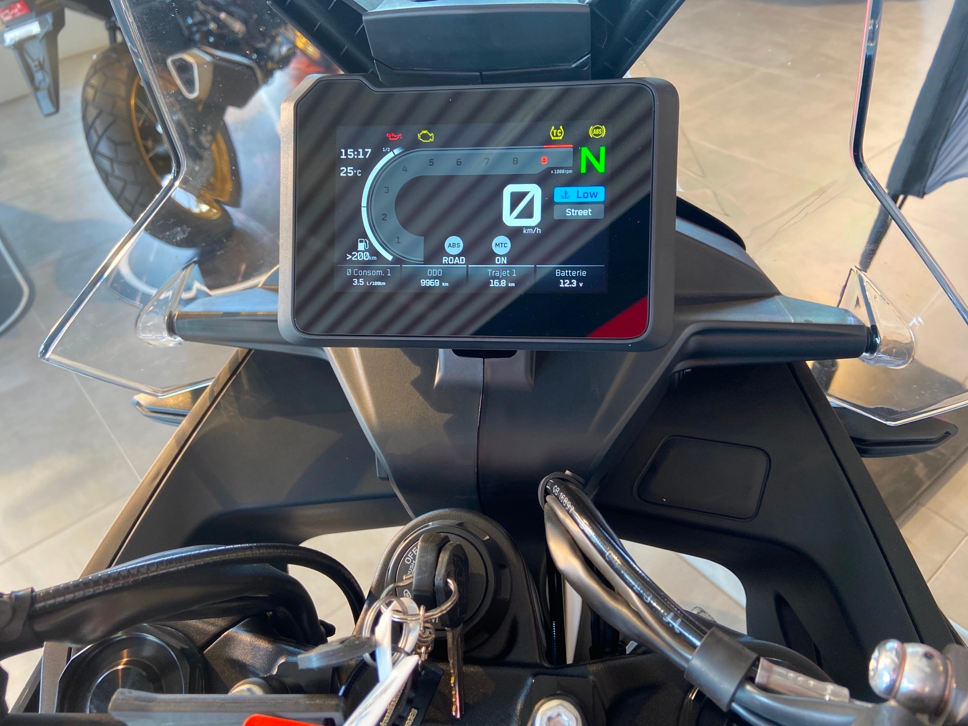 KTM 790 Adventure-image-13