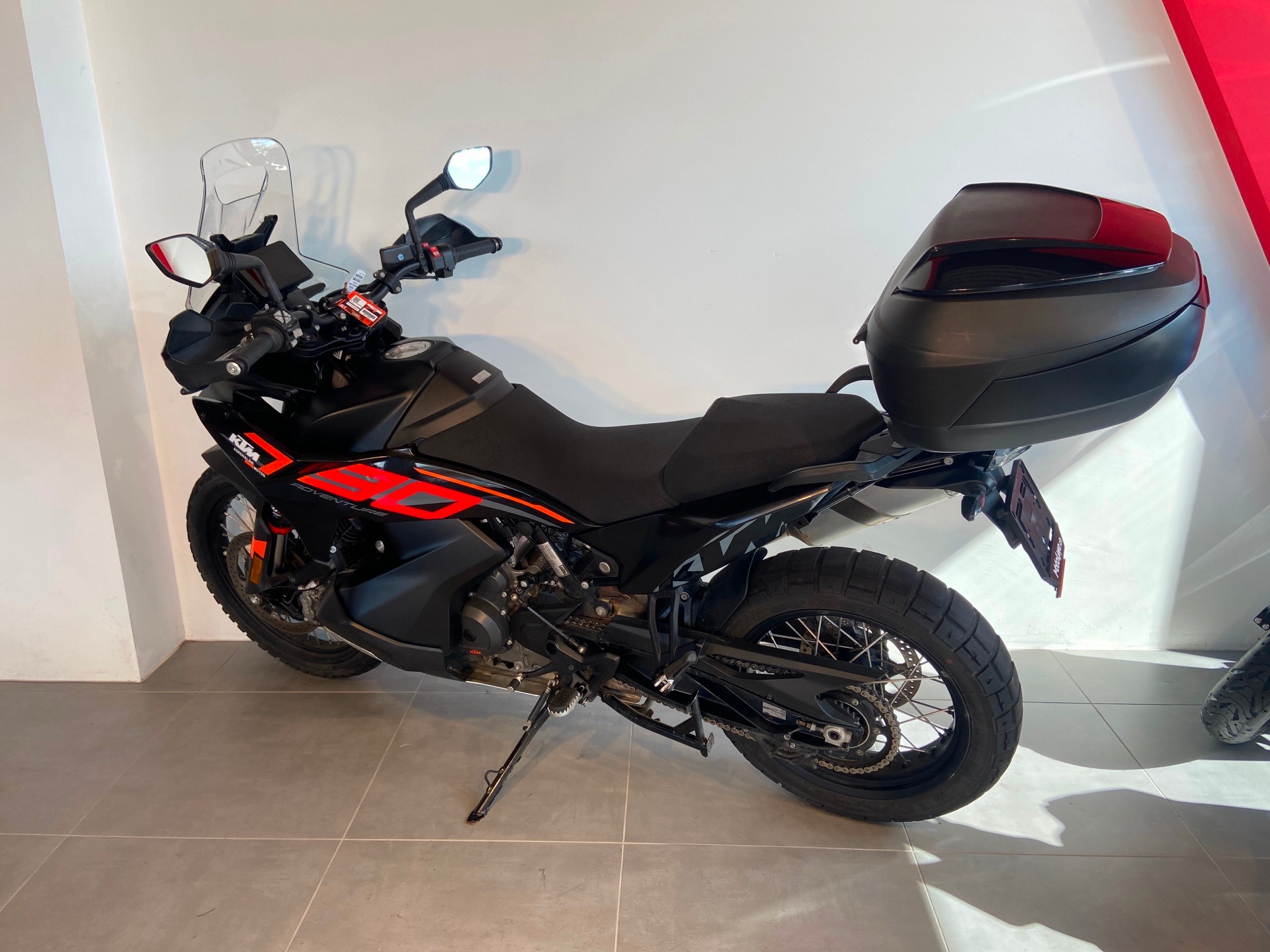 KTM 790 Adventure-showroom-element-3