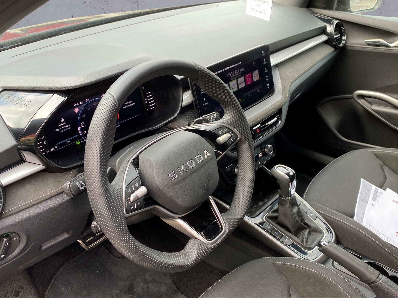 SKODA Fabia 1.5 TSI Dynamic DSG-image-2