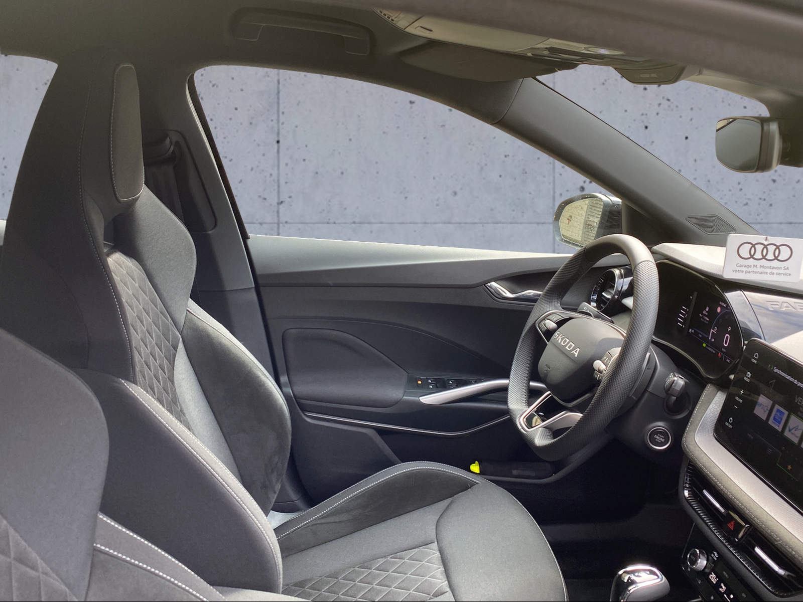 SKODA Fabia 1.5 TSI Dynamic DSG-image-8