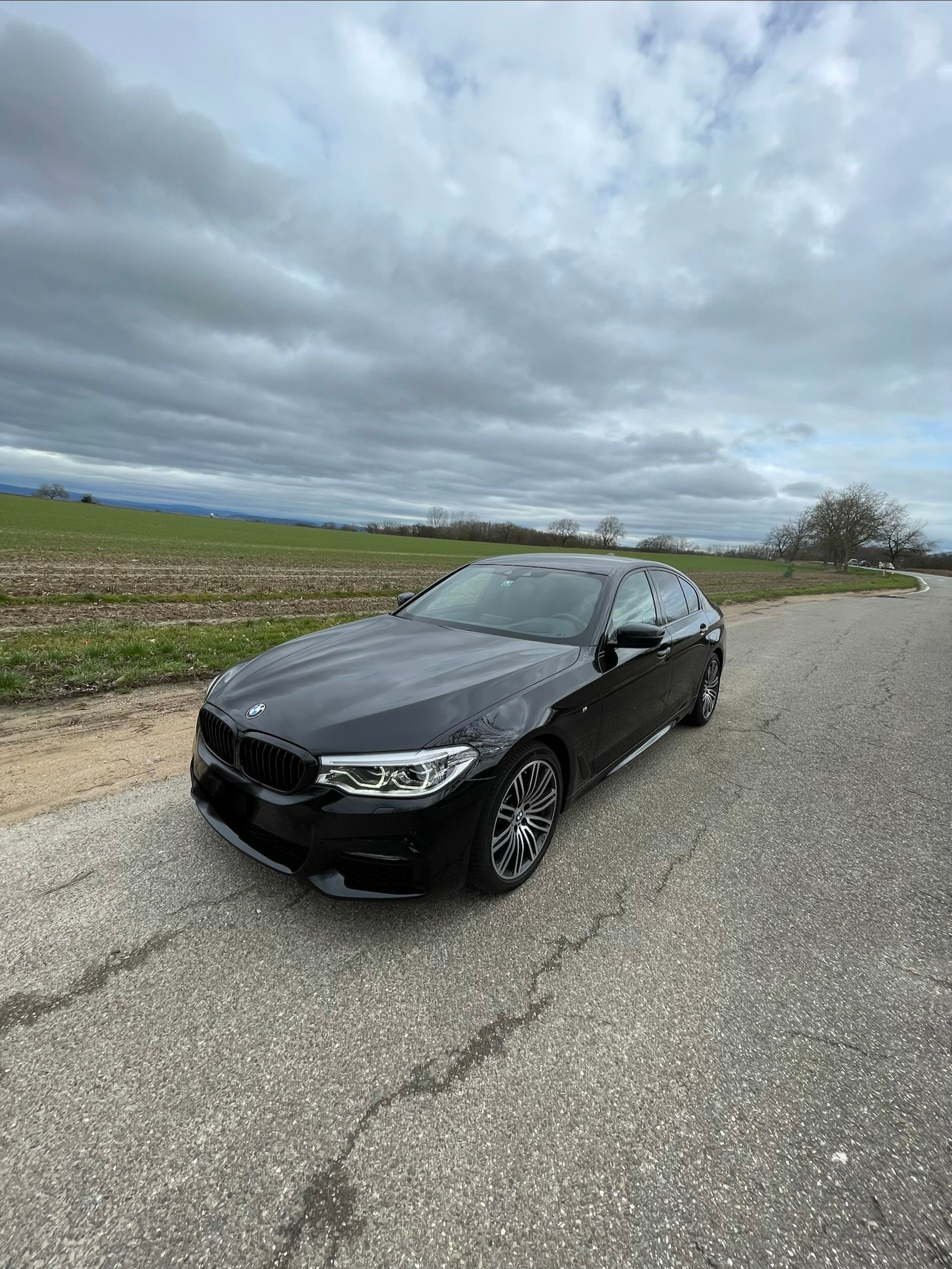 BMW 530d xDrive Steptronic-image-1