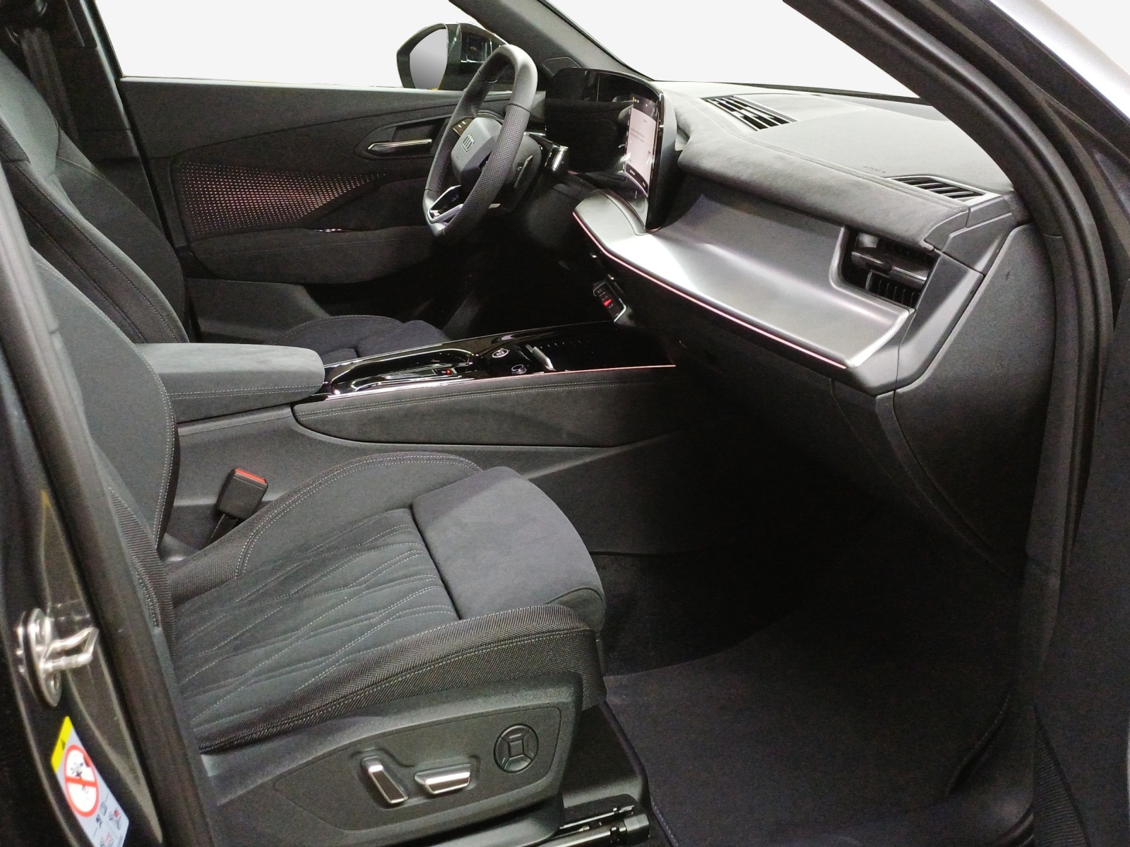 AUDI Q3 SUV 110 kW TFSI S tronic-image-13