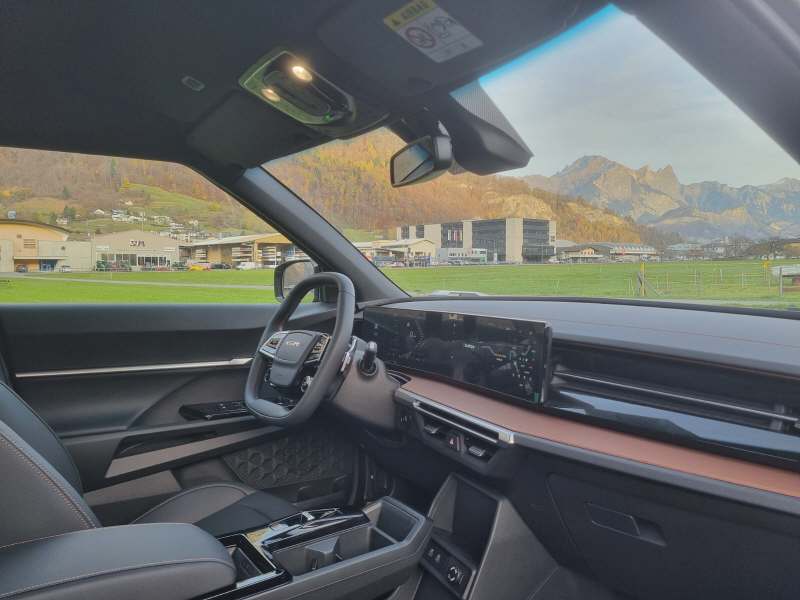 KGM-SsangYong Musso EV Platinum Luxury 4x4-image-13
