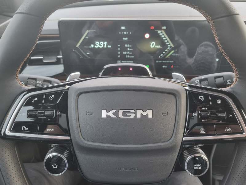 KGM-SsangYong Musso EV Platinum Luxury 4x4-image-9