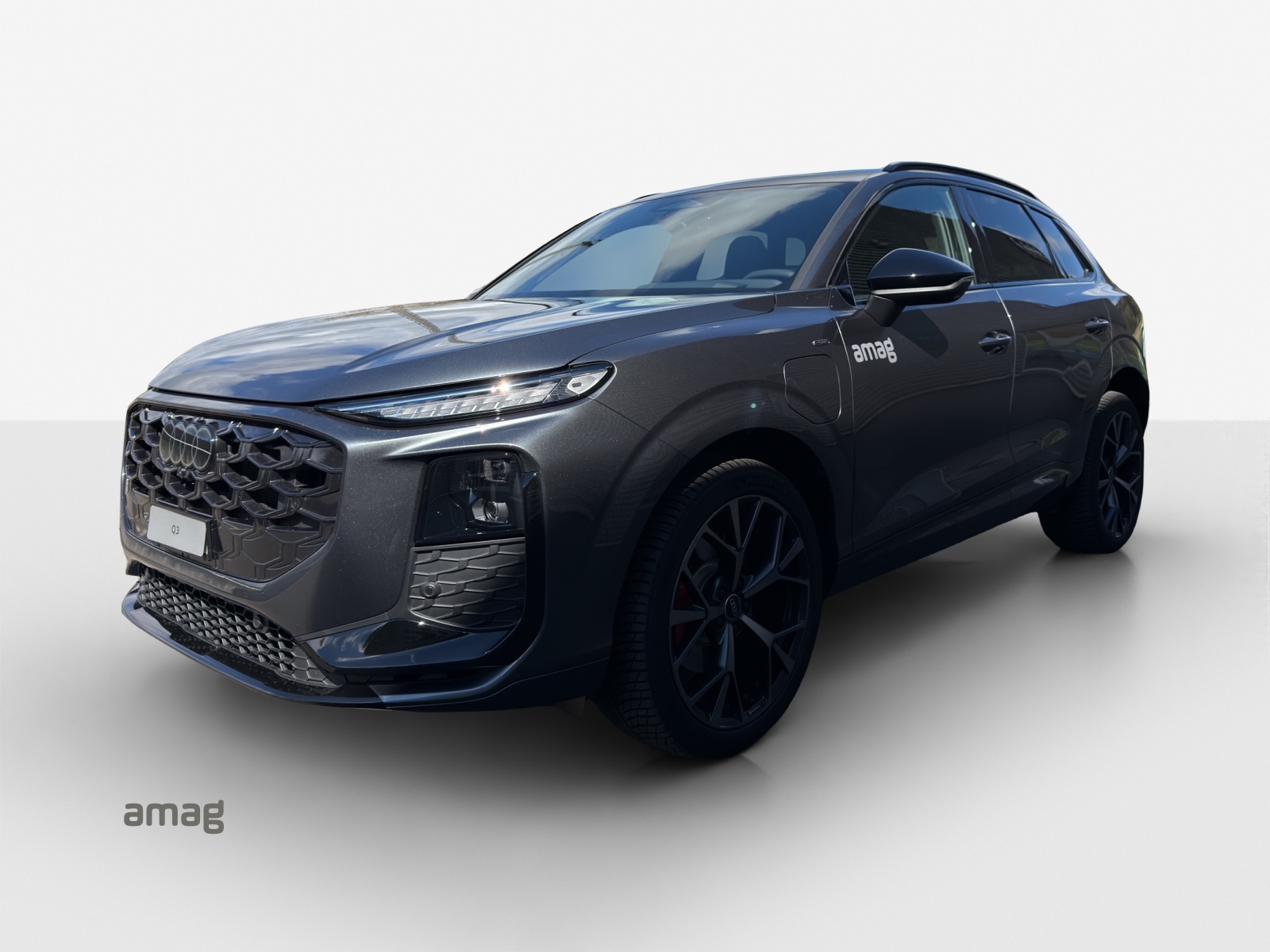 AUDI Q3 SUV e-hybrid 200 kW S tronig-image-0