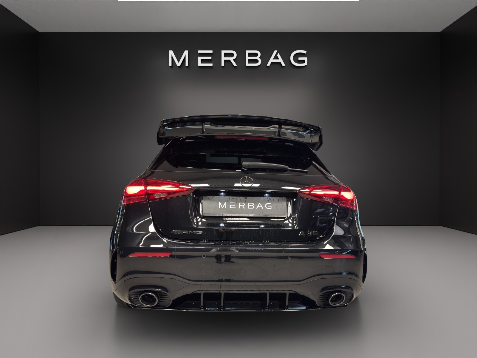 MERCEDES-BENZ A 35 AMG 4Matic 8G-DCT-image-4