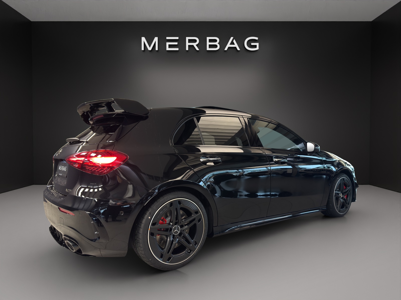 MERCEDES-BENZ A 35 AMG 4Matic 8G-DCT-image-5