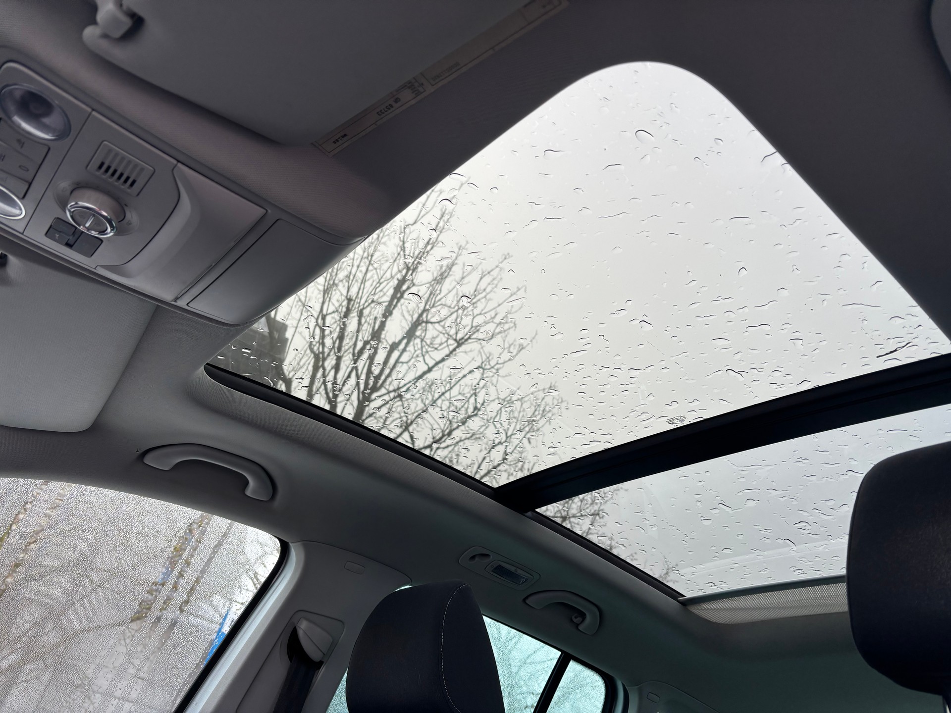 VW Tiguan 2.0 TSI Team DSG-image-10