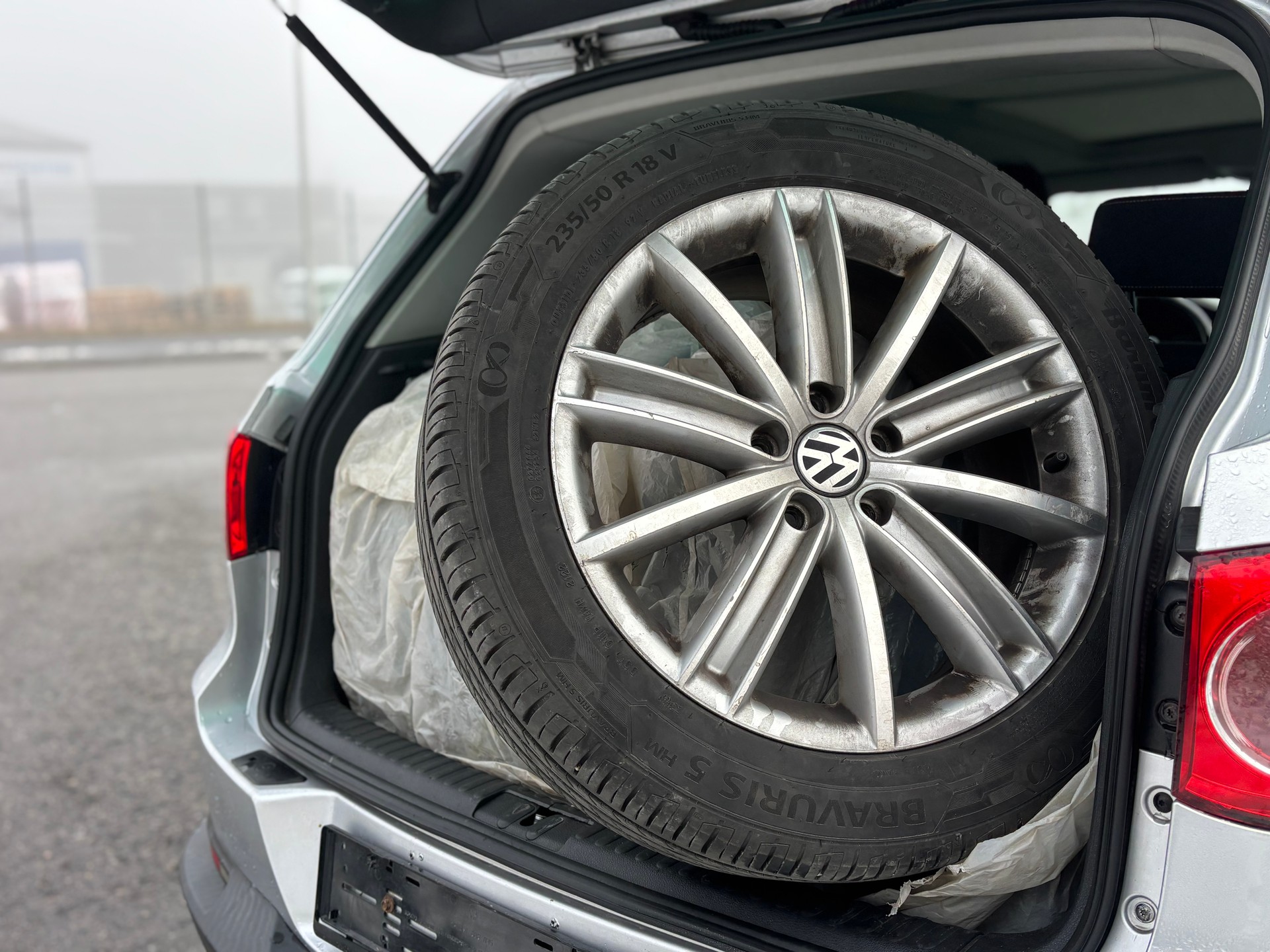 VW Tiguan 2.0 TSI Team DSG-image-11