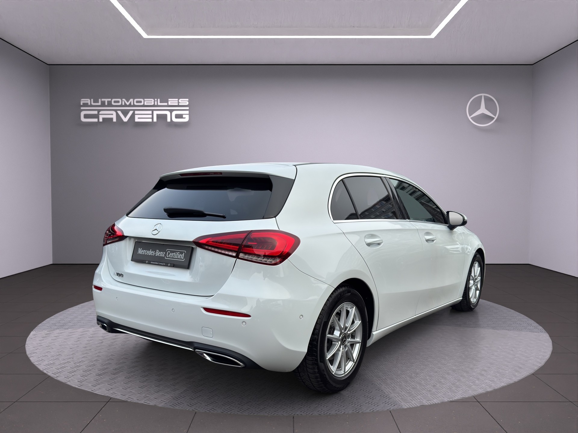 MERCEDES-BENZ A 180 Progressive 7G-DCT-image-4