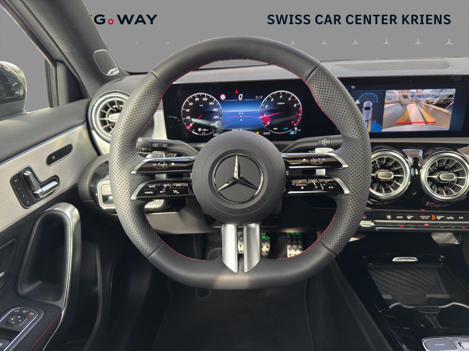 MERCEDES-BENZ A 200 - NightStar - AMG / Rückfahrkamera / Sitzmemory / Soundsystem / Panorama-Dach-image-10