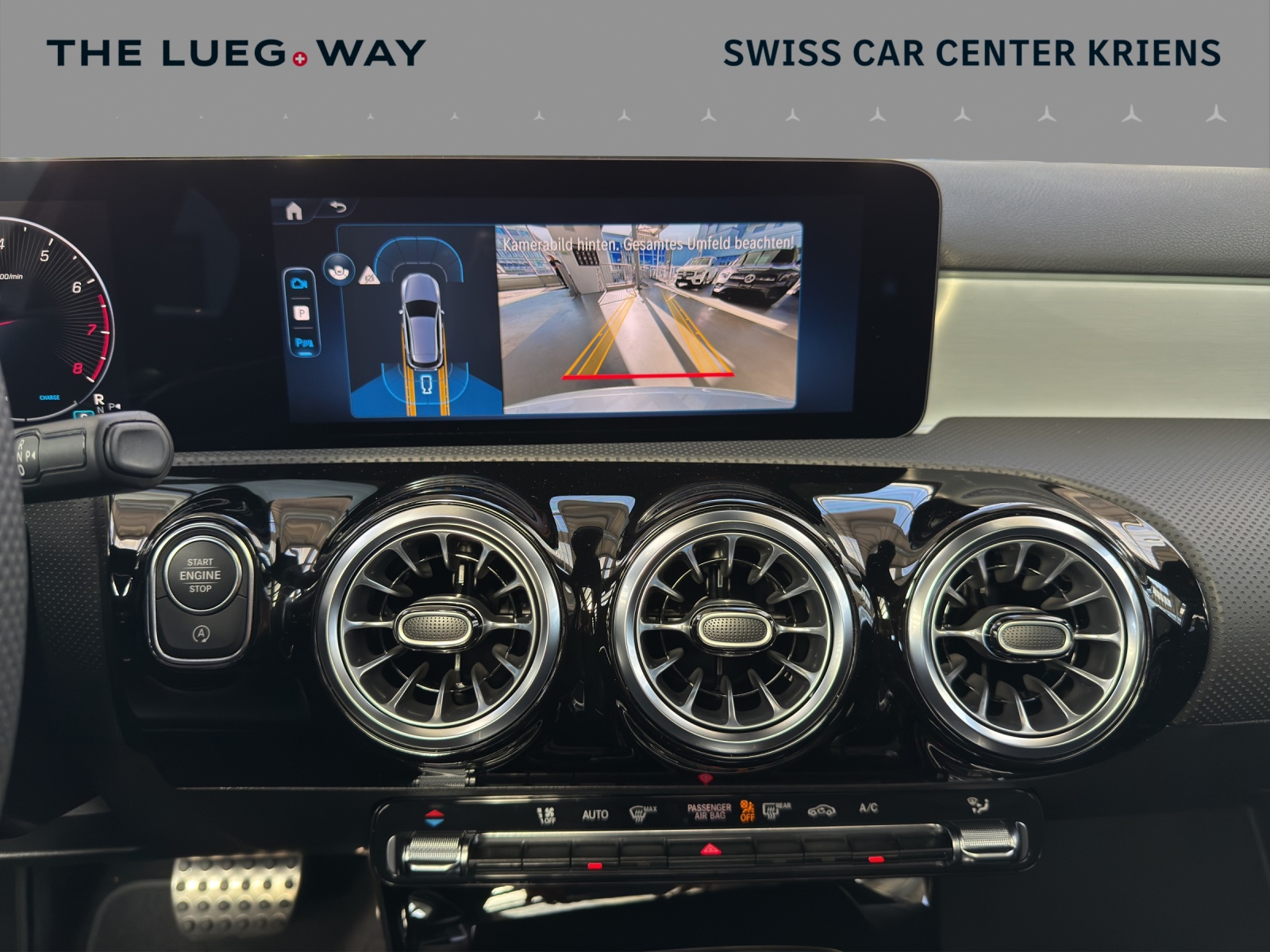 MERCEDES-BENZ A 200 - NightStar - AMG / Rückfahrkamera / Sitzmemory / Soundsystem / Panorama-Dach-image-12