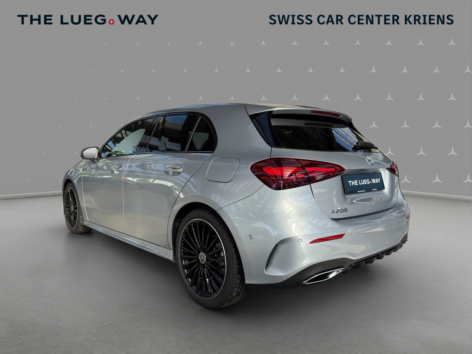 MERCEDES-BENZ A 200 - NightStar - AMG / Rückfahrkamera / Sitzmemory / Soundsystem / Panorama-Dach-image-2