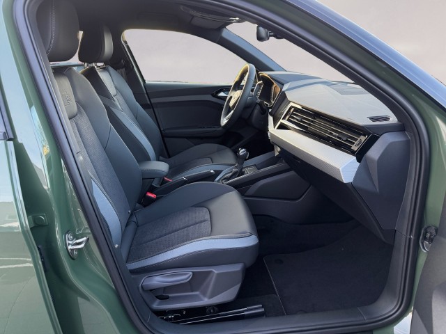 AUDI A1 Sportback 30 TFSI Attraction S-tronic-image-16