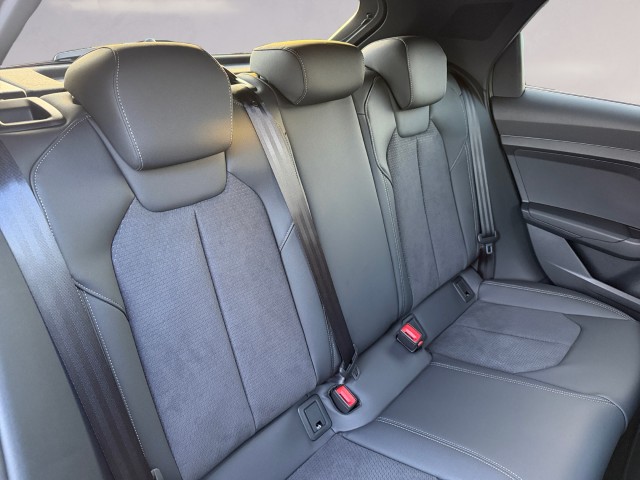 AUDI A1 Sportback 30 TFSI Attraction S-tronic-image-17