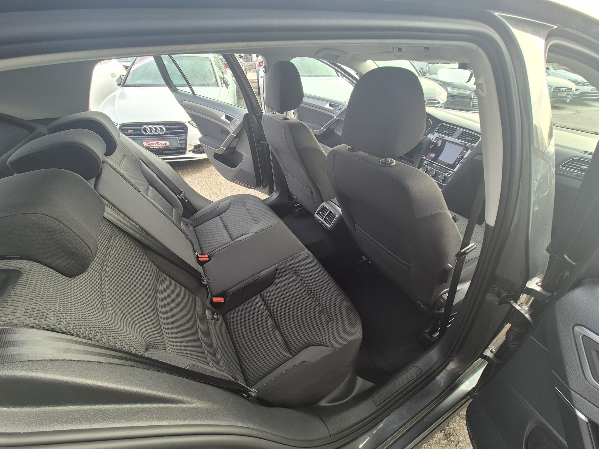 VW Golf 1.0 TSI Comfortline-image-10