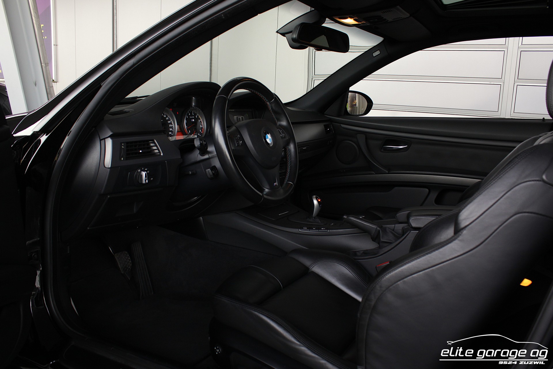 BMW M3 Coupé DSG LIEBHABERFAHRZEUG-image-13