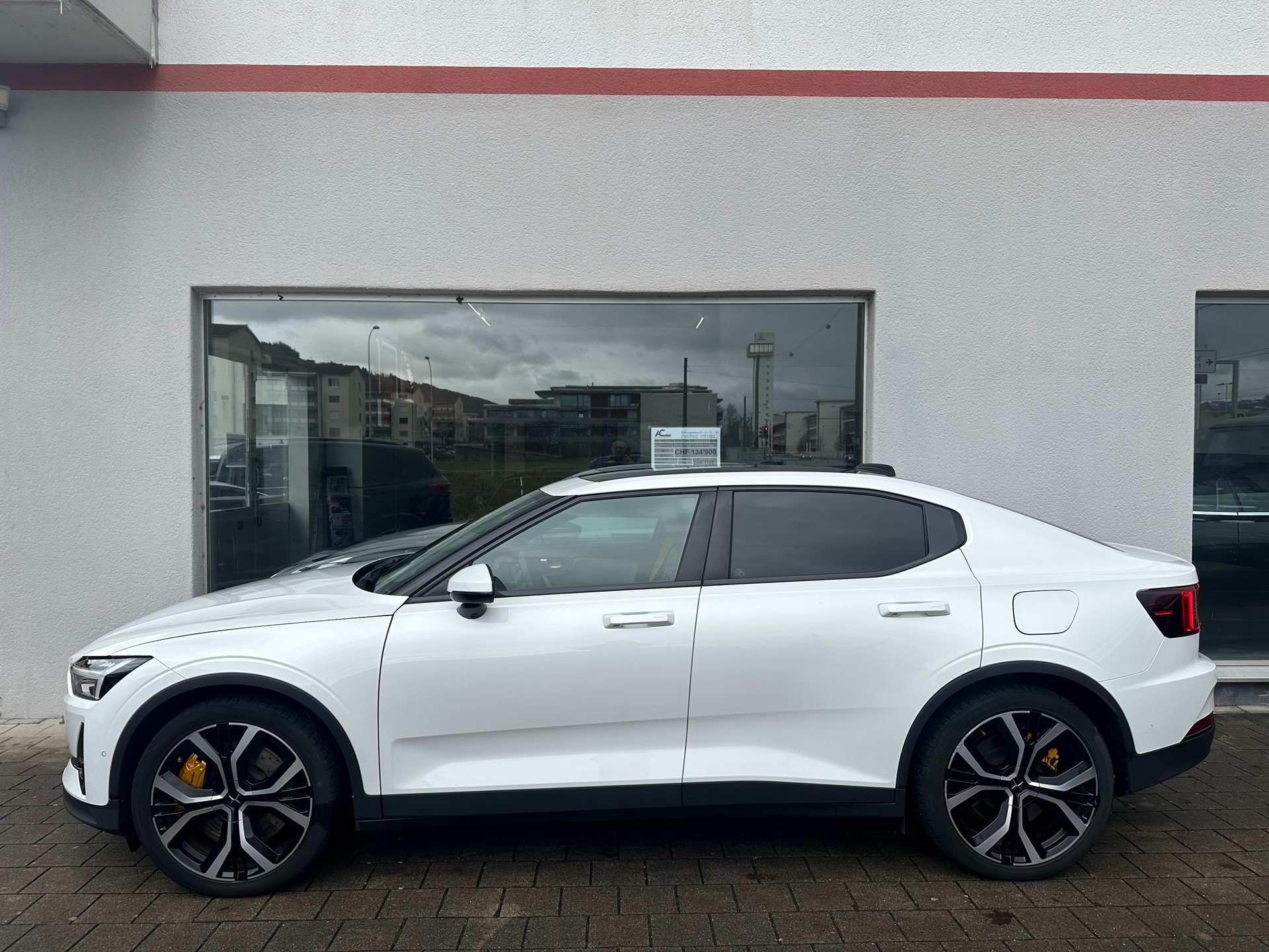 POLESTAR Polestar 2 Launch Edition 78 kWh Performance-image-2