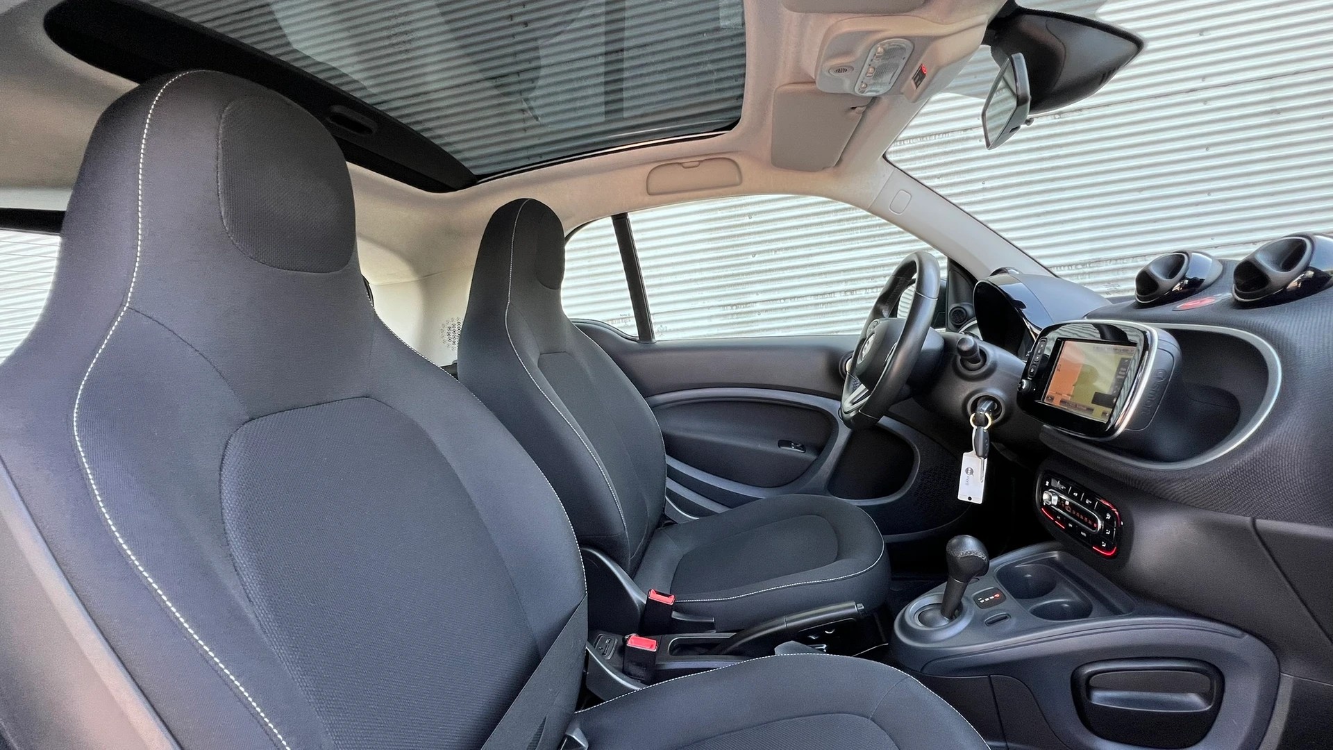SMART FORTWO CITYPASSION TWINMATIC l 90 PS-image-25