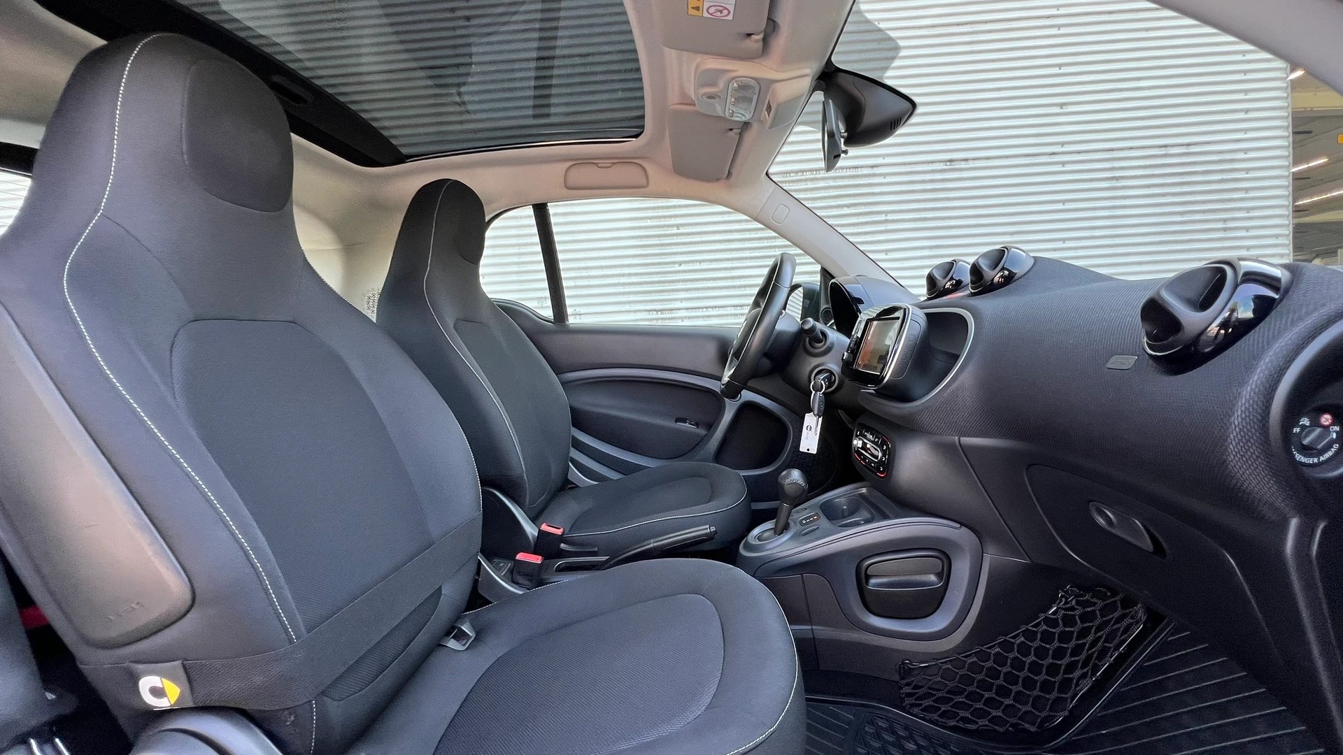 SMART FORTWO CITYPASSION TWINMATIC l 90 PS-image-23
