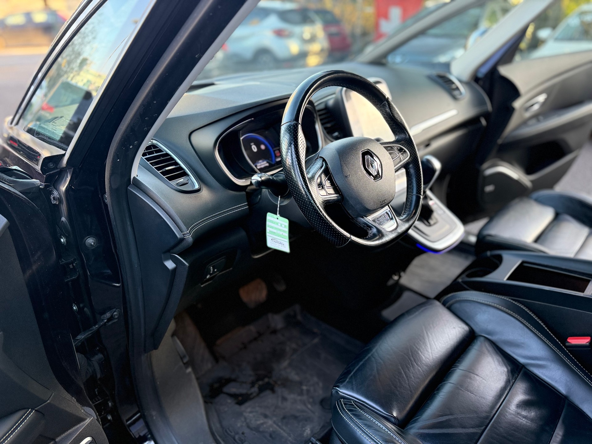 RENAULT Grand Scénic 1.3 16V Turbo Initiale Paris EDC-image-10