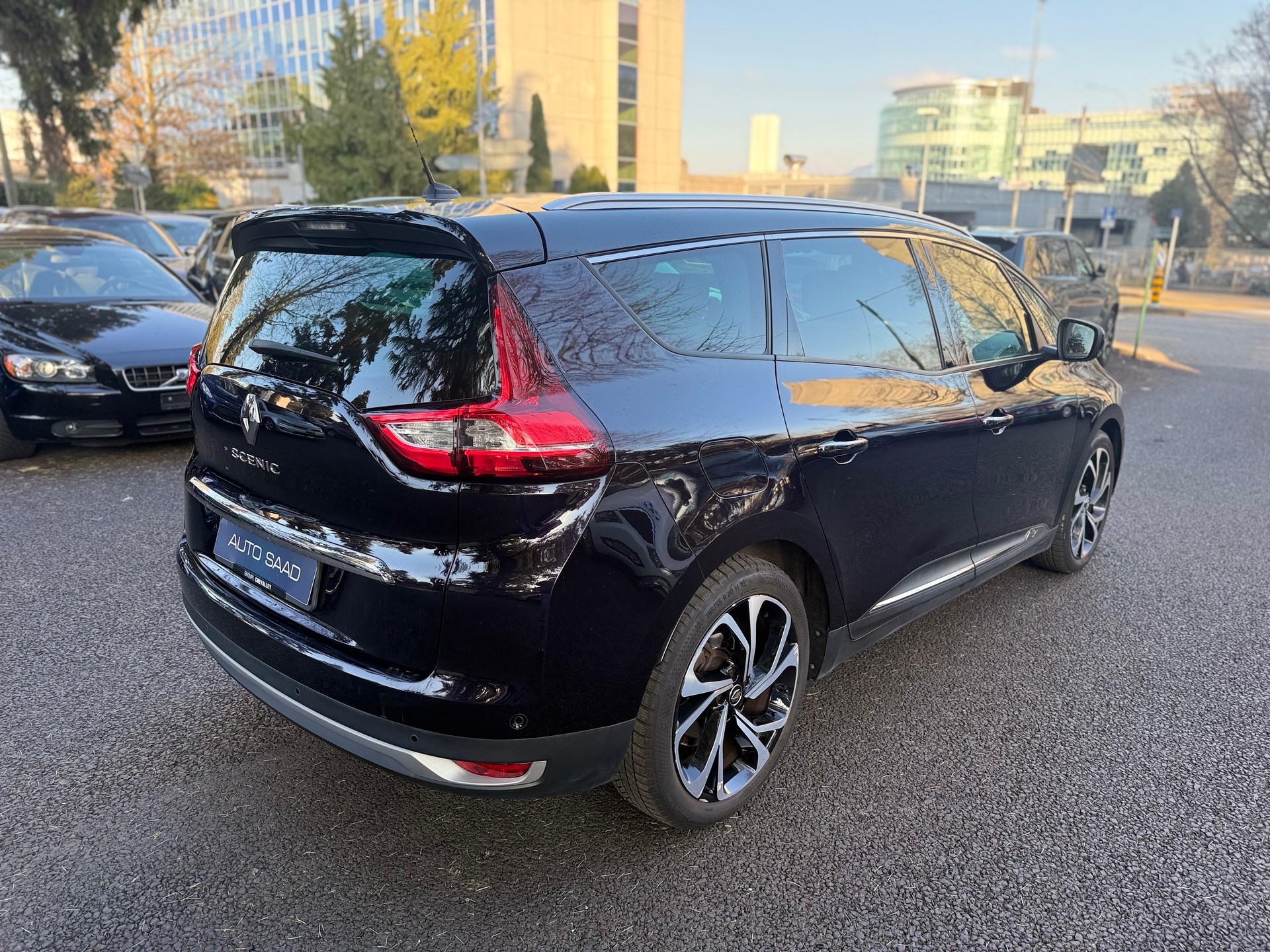 RENAULT Grand Scénic 1.3 16V Turbo Initiale Paris EDC-image-4